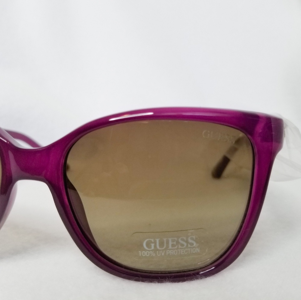 **SOLD** Violet Guess Sunnies NWT - Picture 5 of 8